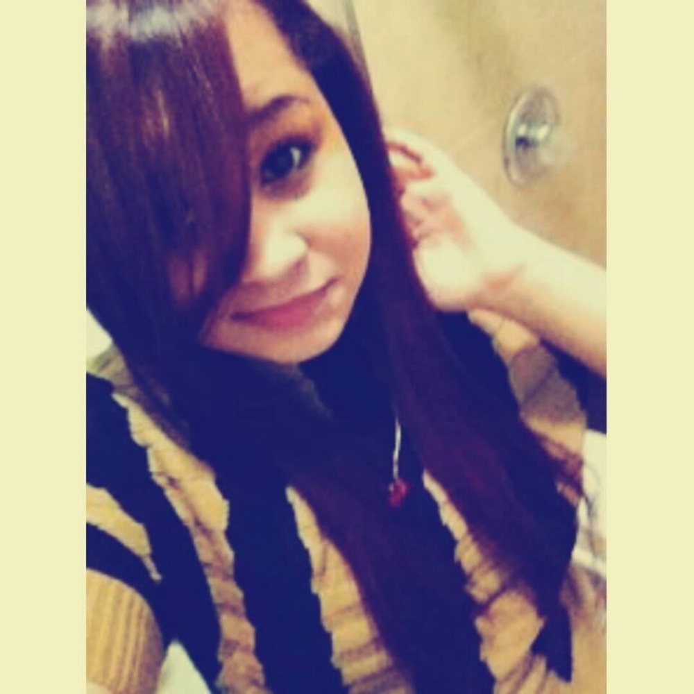 Meet your Posher, Cinthya